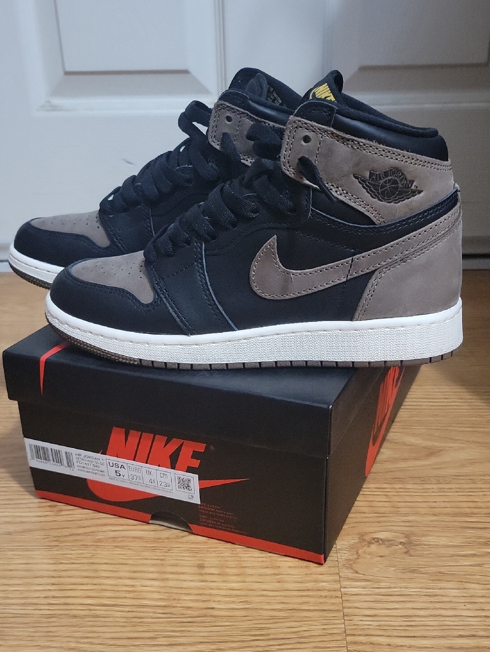 Nike Air Jordan 1 Mid - Black and Taupe/Gray